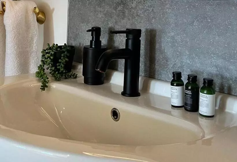 Aamiaismajoitus (B&B) Carnbore House Bnb