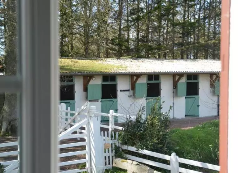 Aamiaismajoitus (B&B) Domaine Des Cyprès