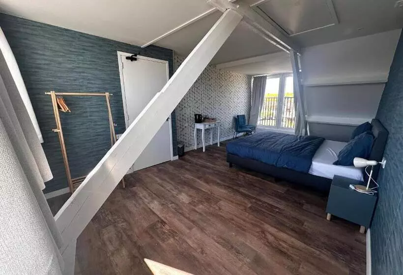 Aamiaismajoitus (B&B) Eetcafé Punt