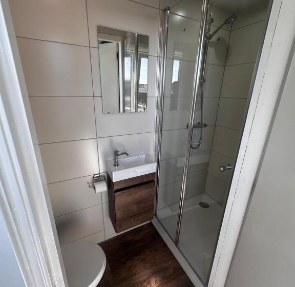 Bed and Breakfast Eetcafé Punt