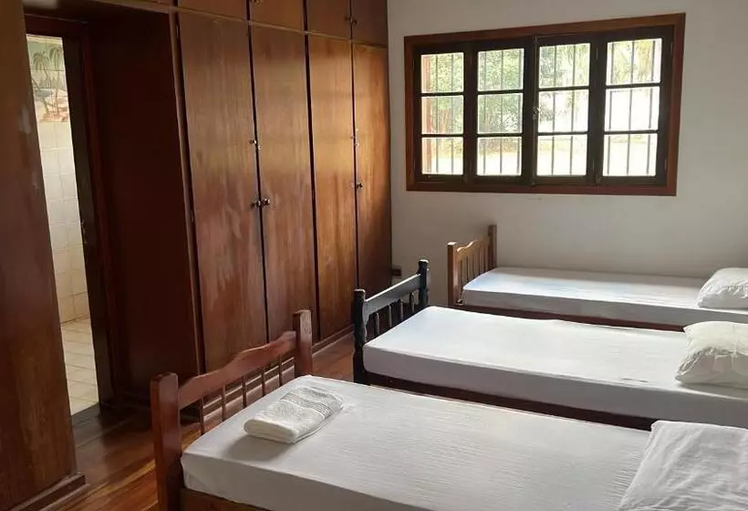 تختخواب و صبحانه Hostel Do Cabral