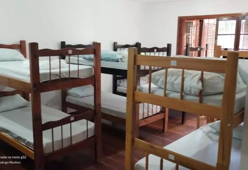 تختخواب و صبحانه Hostel Do Cabral