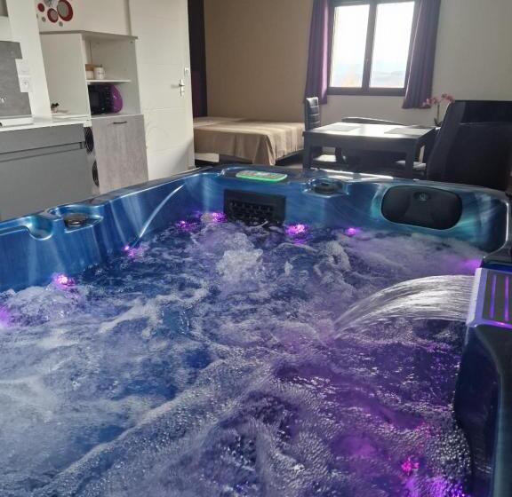 ベッドアンドブレックファースト Les Bulles Du Guiers