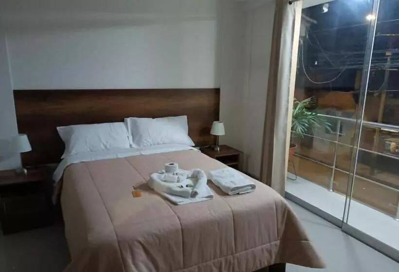 هتل Hospedaje El Emperador Cajamarca