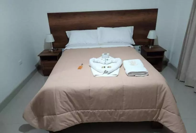 هتل Hospedaje El Emperador Cajamarca