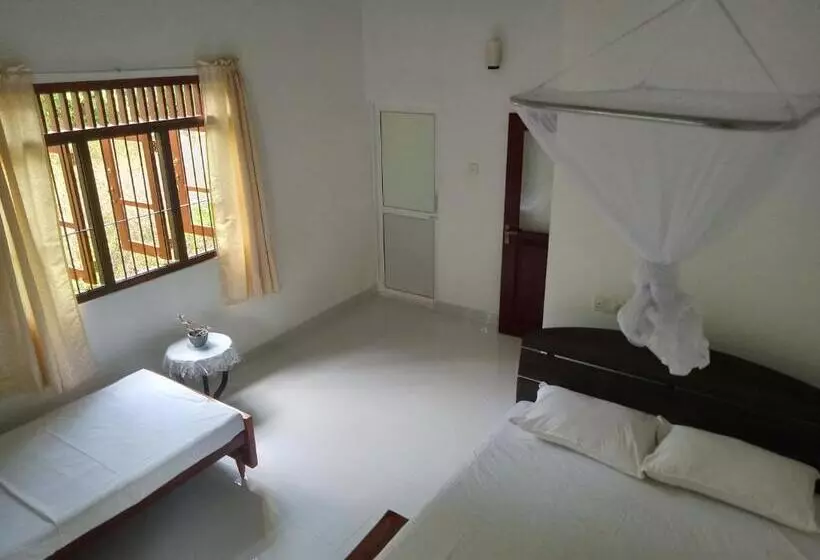 Majatalo Evi S Place