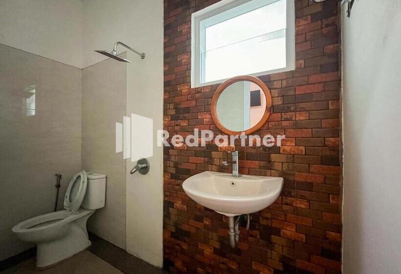 Hotel Griya Borobudur Malang Syariah Redpartner