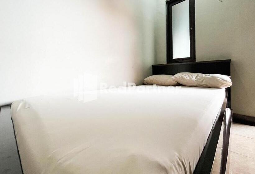 Hotel Griya Borobudur Malang Syariah Redpartner