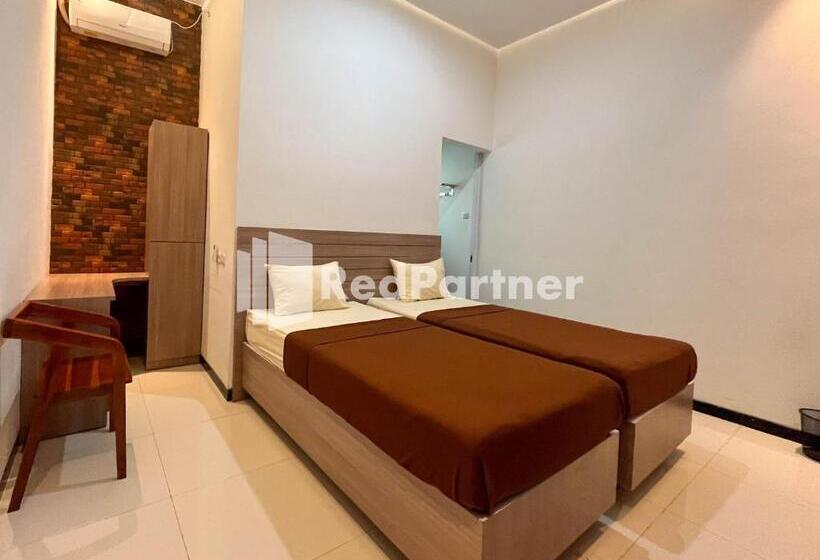 Hotel Griya Borobudur Malang Syariah Redpartner