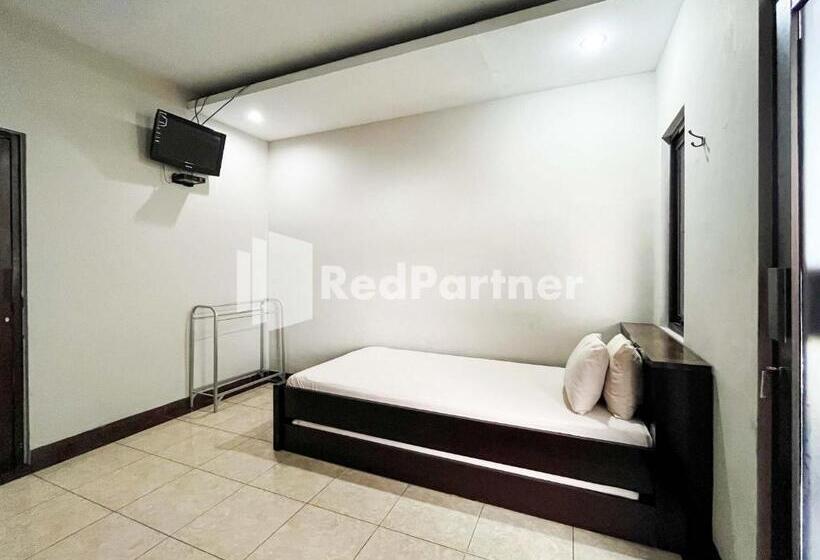 Hotel Griya Borobudur Malang Syariah Redpartner