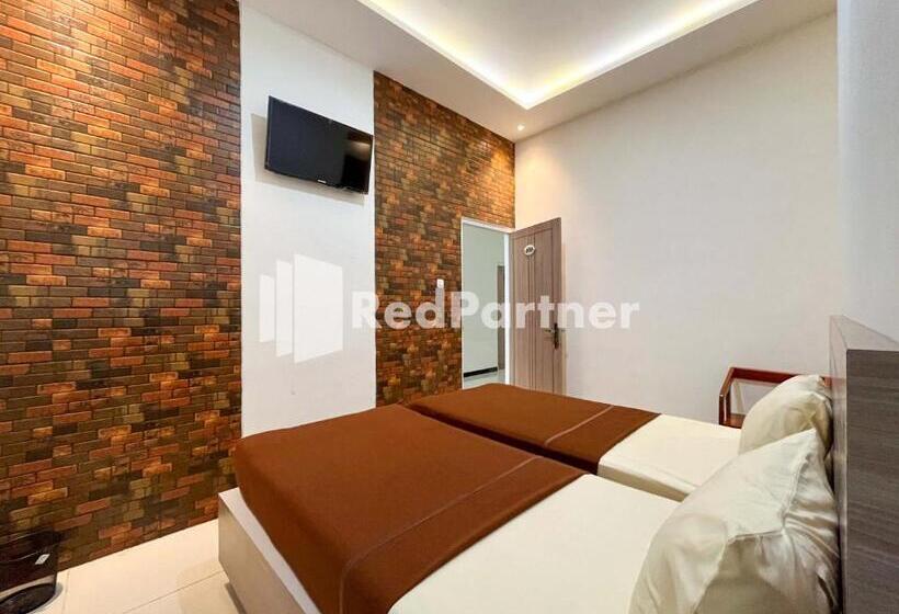 Hotel Griya Borobudur Malang Syariah Redpartner