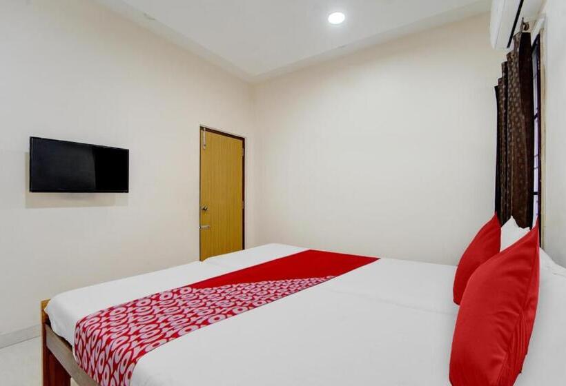 Hotel O Mala Residency