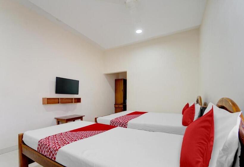Hotel O Mala Residency