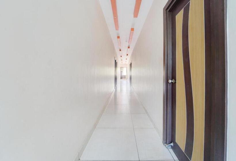 Hotel O Mala Residency