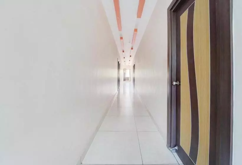 Hotelli O Mala Residency