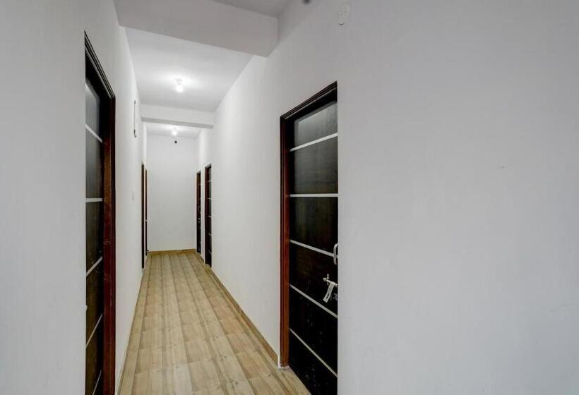호텔 O V7 Inn Service Apartment