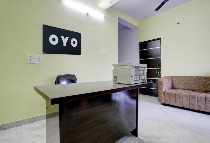 호텔 O V7 Inn Service Apartment