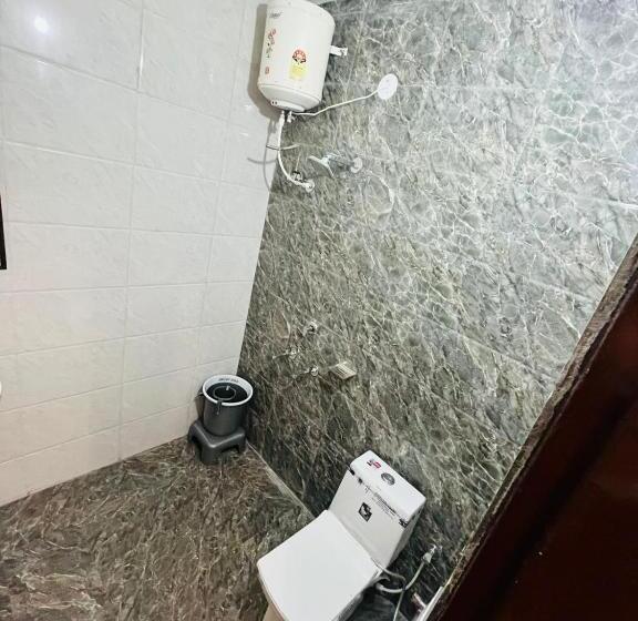 هتل The Grand Regency    Luxury Rooms Stay    Family, Couples, Corporate Special