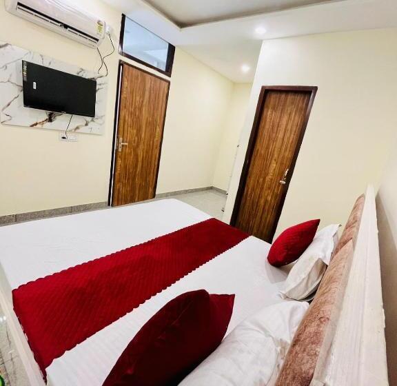 هتل The Grand Regency    Luxury Rooms Stay    Family, Couples, Corporate Special