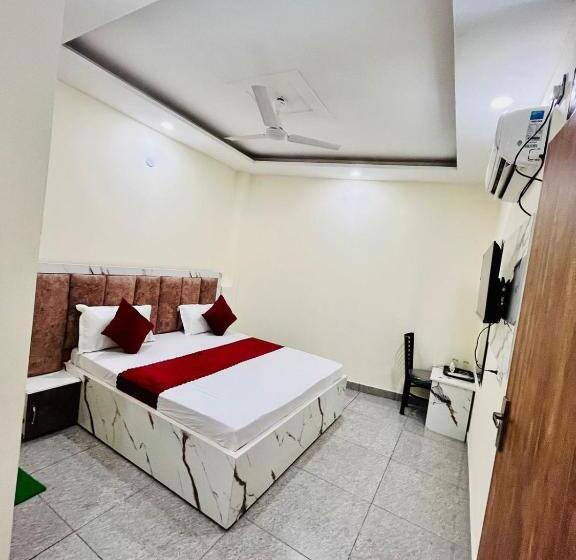 هتل The Grand Regency    Luxury Rooms Stay    Family, Couples, Corporate Special