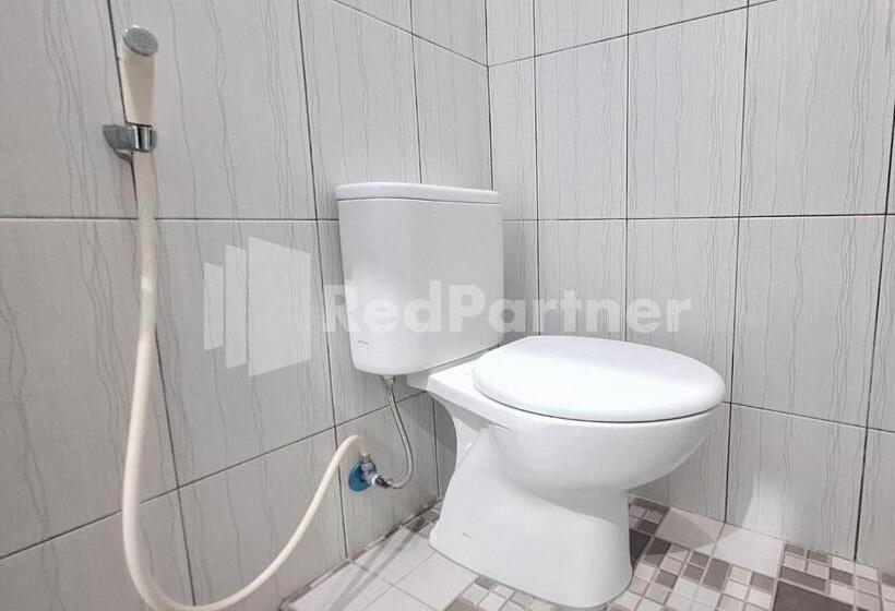 בית מלון כפרי Vins Homestay Kroya Mitra Reddoorz