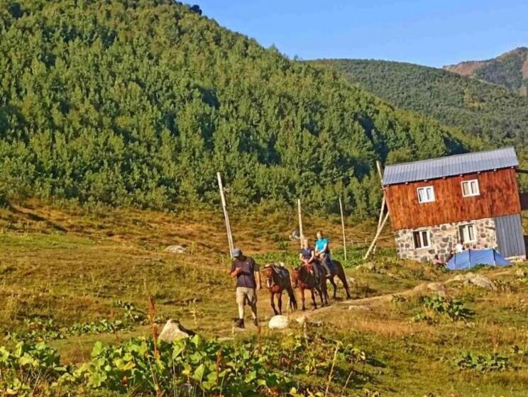 پانسیون Guesthouse Latphari