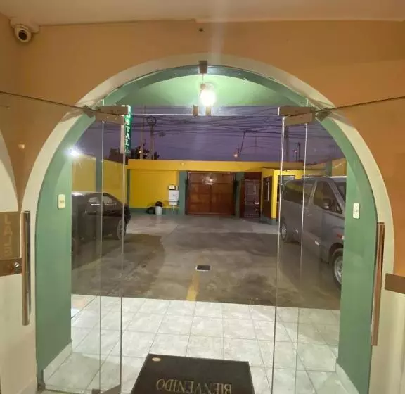 پانسیون Hostal La Sirena