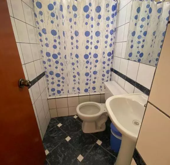 پانسیون Hostal La Sirena