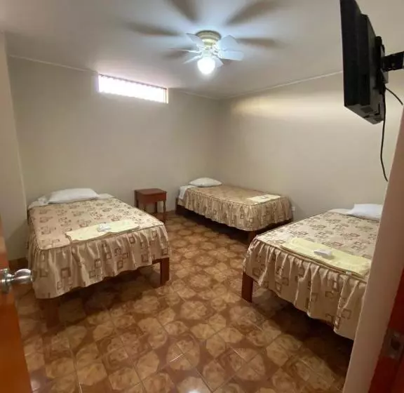 پانسیون Hostal La Sirena