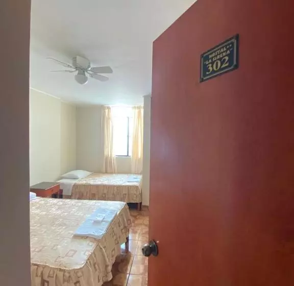 پانسیون Hostal La Sirena