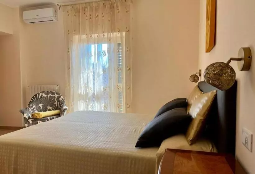 تختخواب و صبحانه I Lecci Guesthouse