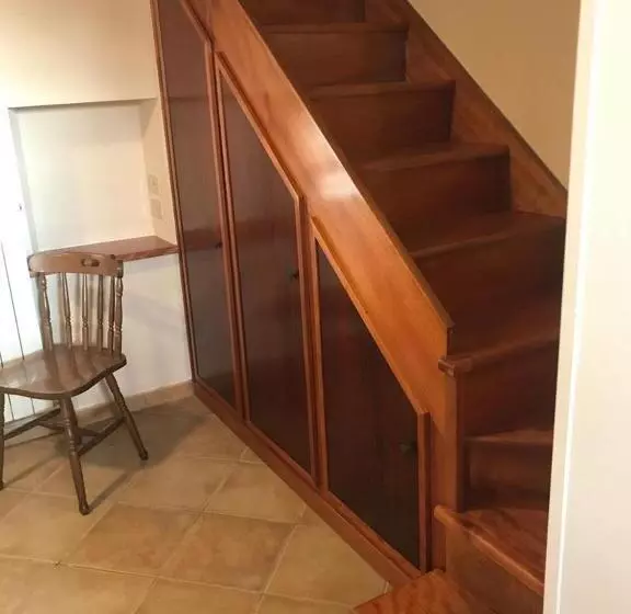 تختخواب و صبحانه I Lecci Guesthouse