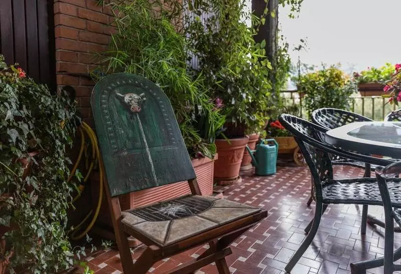تختخواب و صبحانه La Terrazza Sul Po