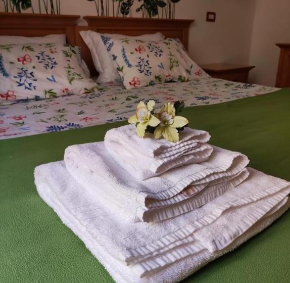 تختخواب و صبحانه Rodoflor Rooms