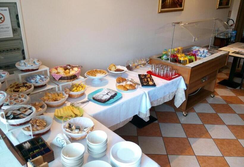 تختخواب و صبحانه Villa Chiara