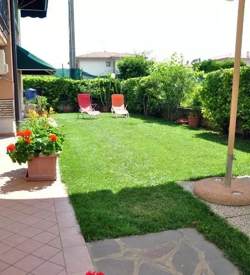 تختخواب و صبحانه Villa Chiara