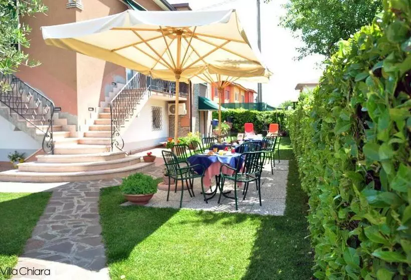 تختخواب و صبحانه Villa Chiara
