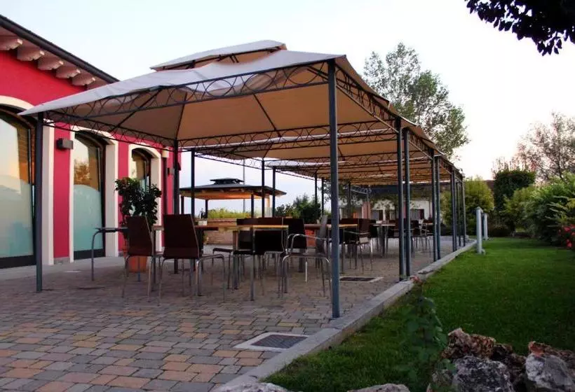 Hotelli Albergo Delle Industrie