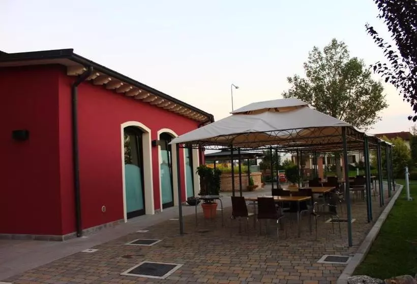 Hotelli Albergo Delle Industrie