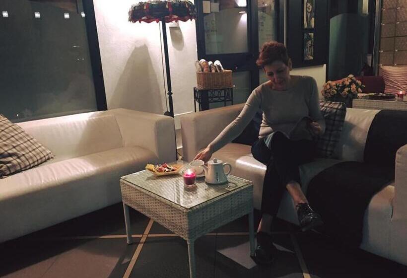 ホテル Albergo Delle Industrie