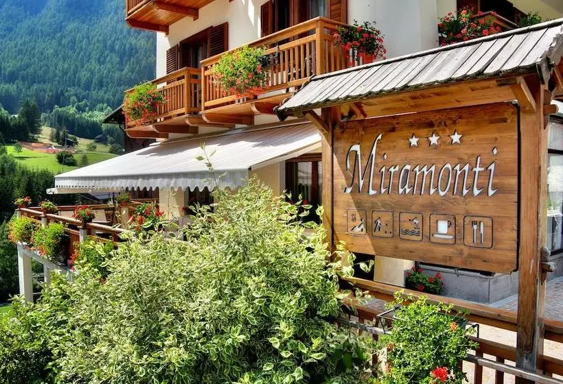 Hotelli Albergo Miramonti