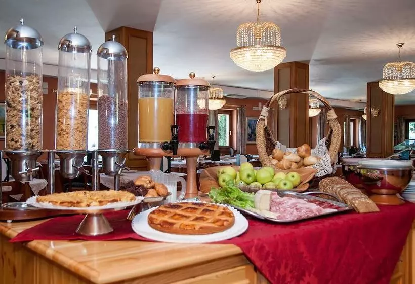 ホテル Albergo Monteverde