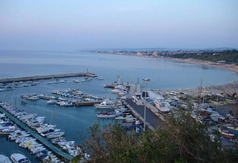 Hotel Alessandra