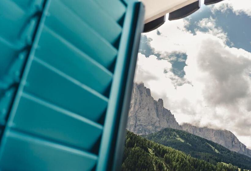 בית מלון כפרי Kristiania Small Dolomites