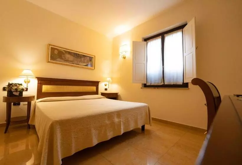 ホテル Ristorante Vecchia Vibo