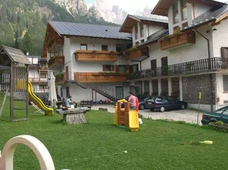 Hotelli Villa Aurora