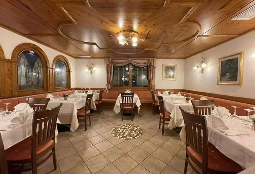 Hotelli Villa Aurora