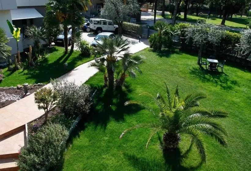 ホテル Villa Claudia