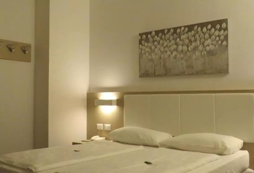 ホテル Villa Claudia