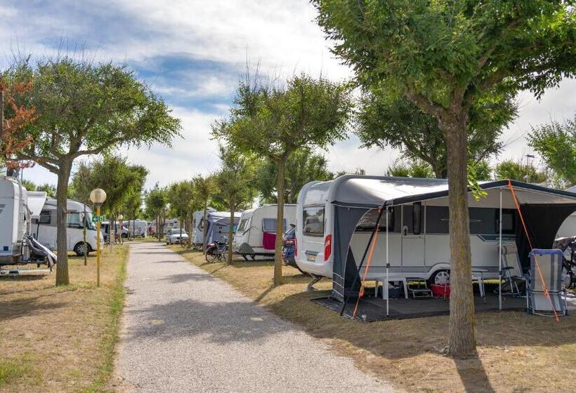 אתר נופש Camping Atlanta & Mediterraneo Family Village